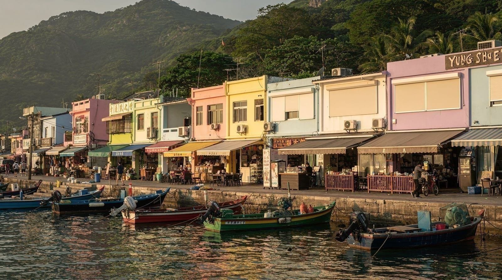 Lamma Island — aldeia de marisco, praias familiares e uma fuga sem carros, Hong Kong and surroundings