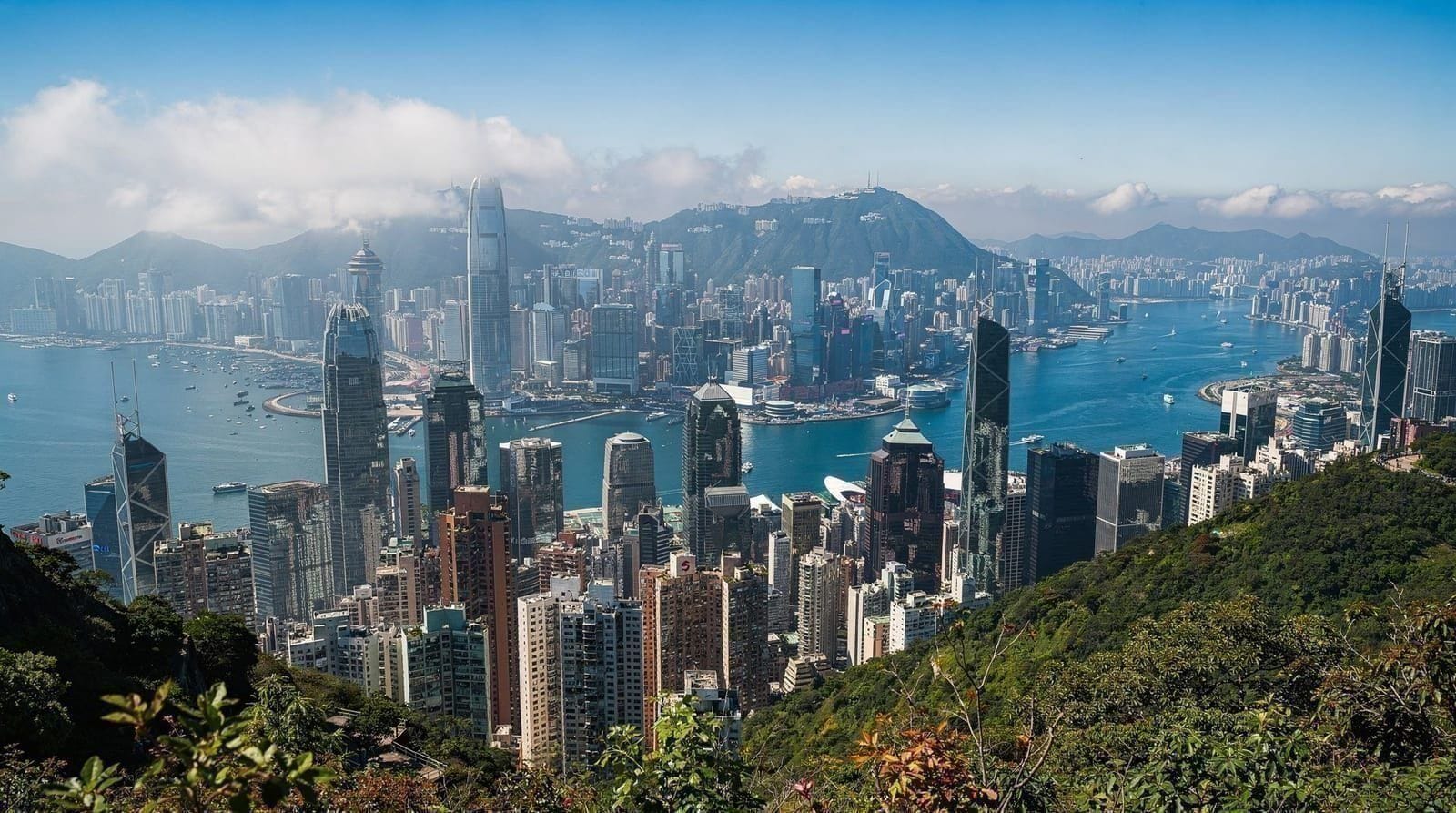 Melhor época para visitar Hong Kong — guia honesto mês a mês — Quando visitar Hong Kong? Tempo, multidões e preços mês a mês. Riscos de tufão e