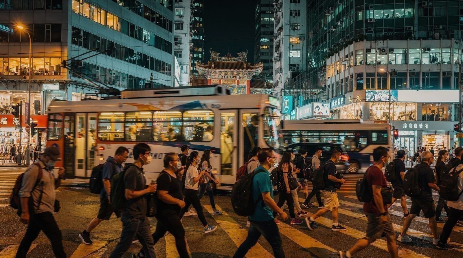 Guia do bairro Causeway Bay — compras, gastronomia e o Canhão do Meio-Dia — Causeway Bay é o mais movimentado bairro de retalho e restauração da Ilha de Hon