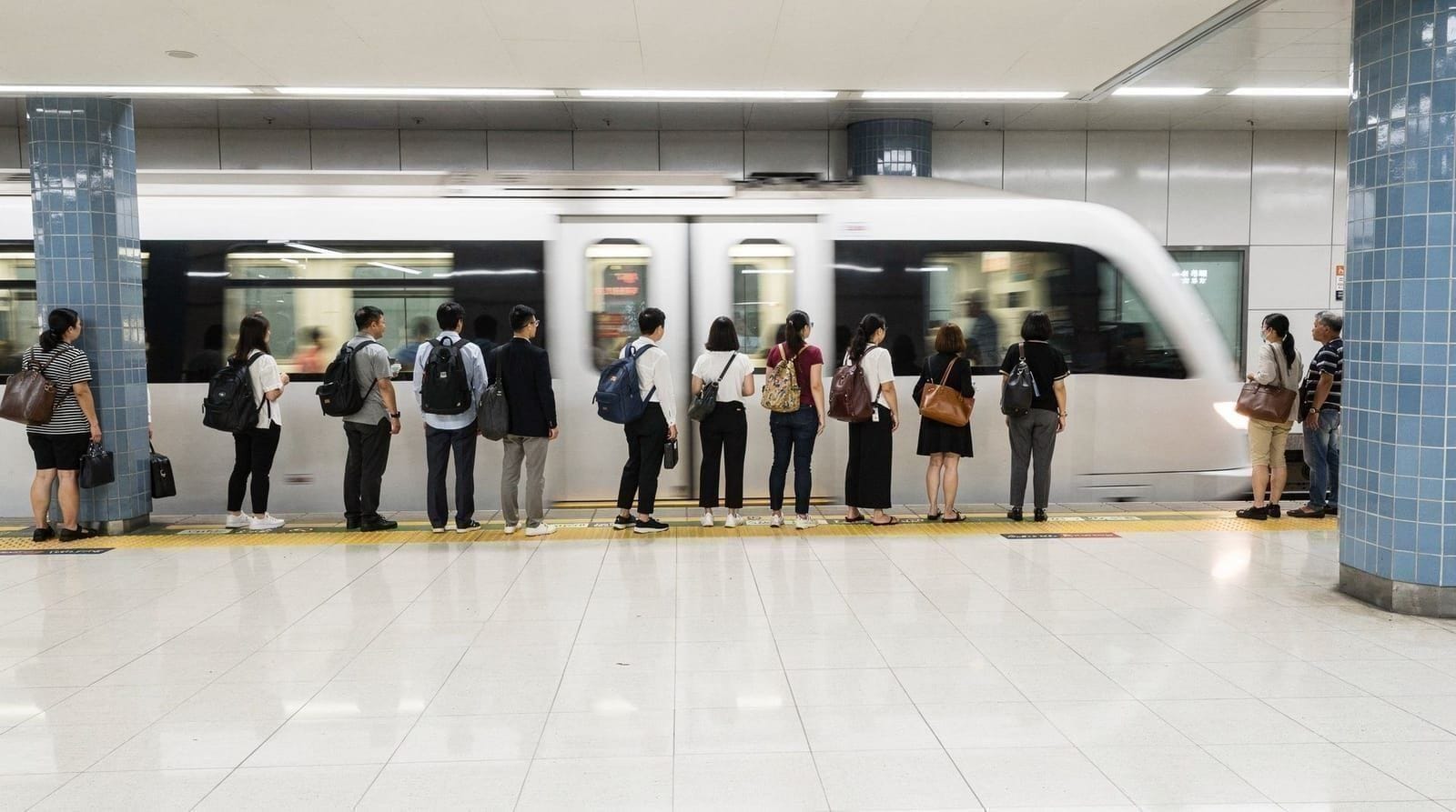 Guia do MTR de Hong Kong — linhas, tarifas e dicas para turistas — MTR de Hong Kong para turistas: todas as 10 linhas, estações principais, tarifas