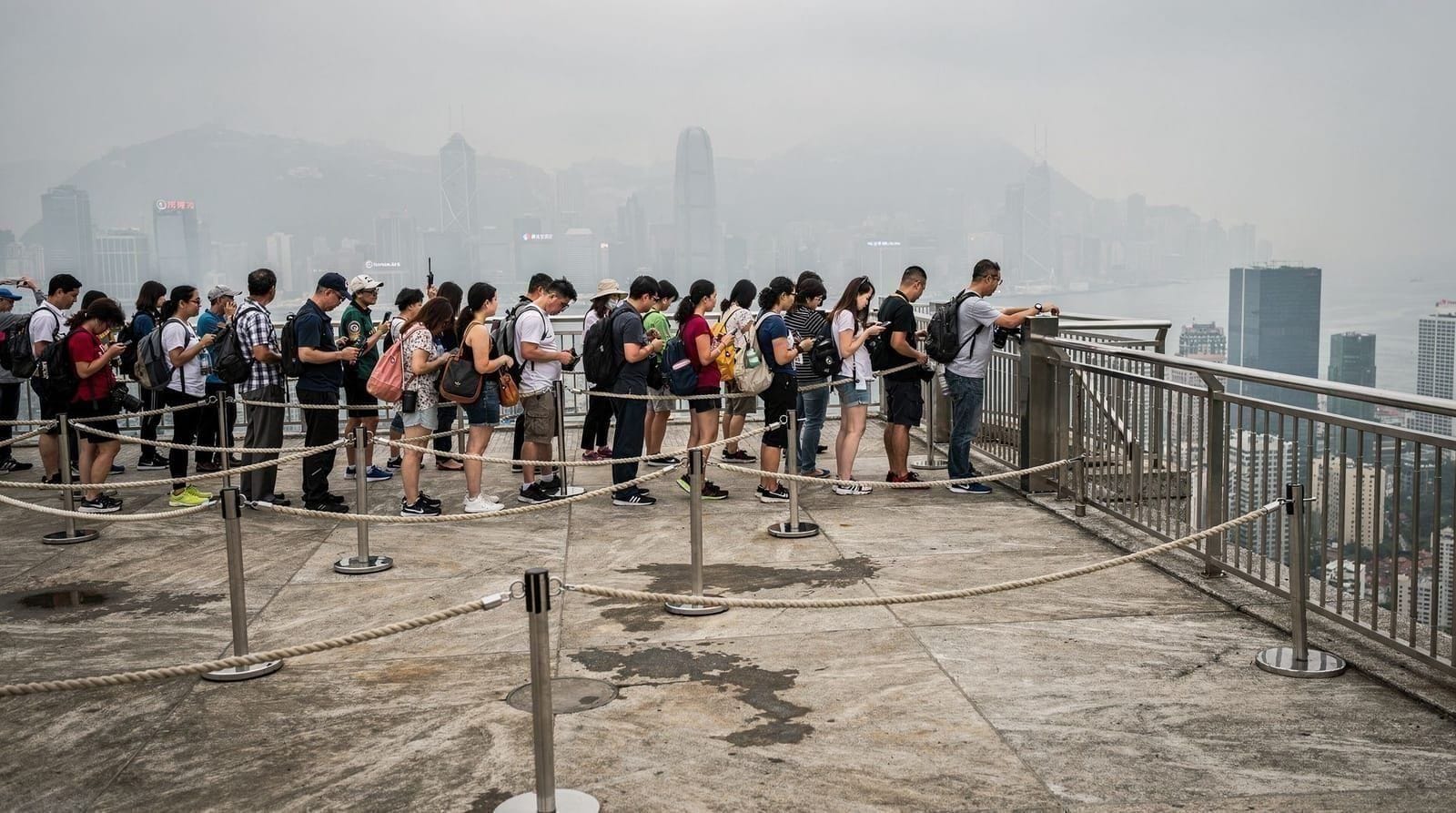 Armadilhas turísticas em Hong Kong — o que evitar e o que fazer em vez disso — Maiores armadilhas turísticas de Hong Kong: restaurantes abusivos, filas desnece