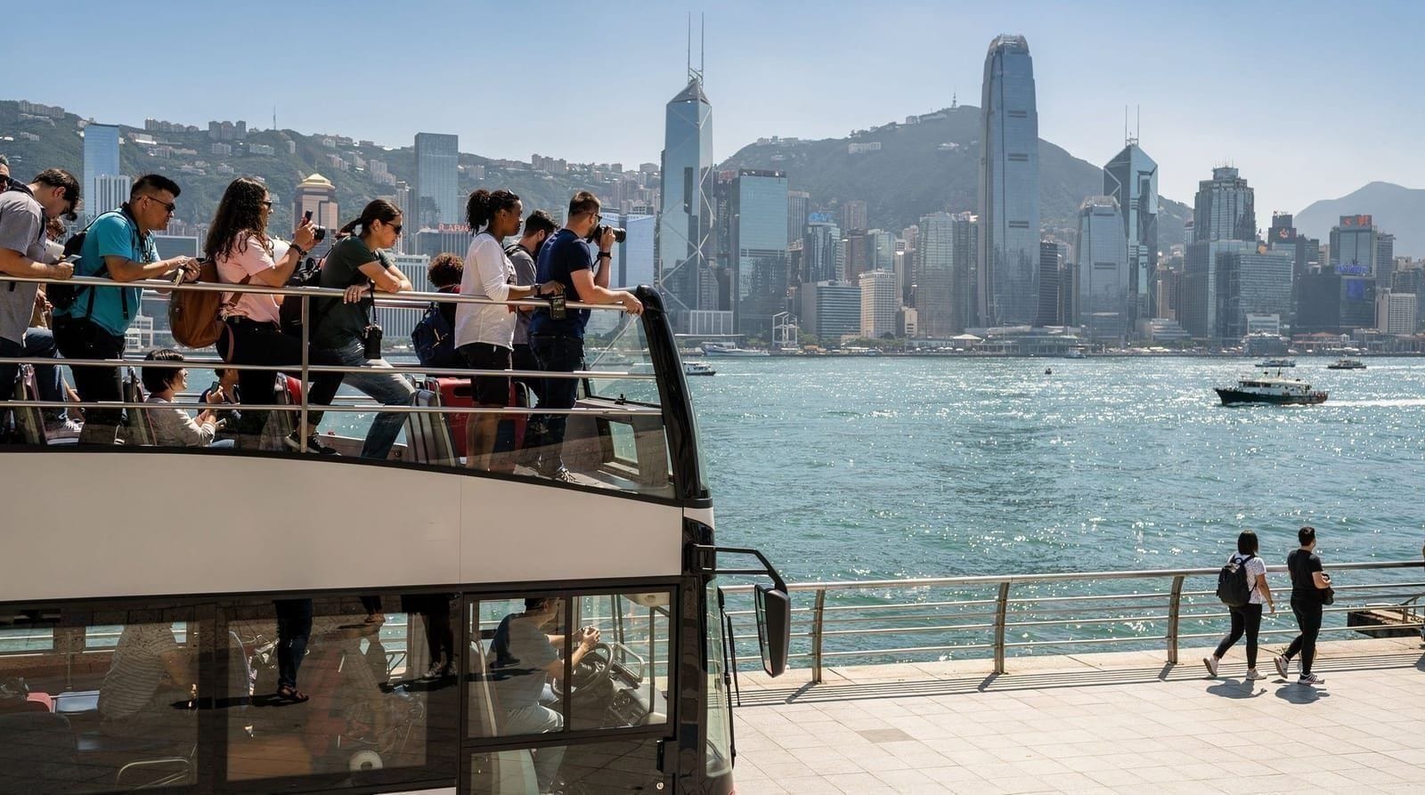 Hong Kong: 360 Lantau open-top bus sightseeing experience
